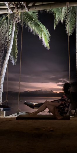 Nature’s light show and music at 2am. It’s picture perfect. | Inday Kong Mahal