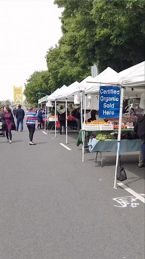 Another week, another Farmers’ Market lineup 😍 We’re hosting TWO markets downtown, now through September, every Wednesday and Thursday. Check out this weeks vendors below and we’ll see you there! CAPITOL MALL FARMERS’ MARKET (WEDNESDAY 10 AM - 1 PM): Farmers:⁠ 🍅 J&J Ramos Farms 🍅 Winters Fruit Trees 🍅 Cha Xiong Flowers 🍅 Moua Farms⁠ 🍅 Yoon Chao Farms 🍅 Toledo Farms⁠ 🍅 V&V Sunshine Organic ⁠ 🍅 Esquivel Farms ⁠ 🍅 Chefs Olive Oil⁠ 🍅 Heringer Wine⁠ ⁠ Food Tents:⁠ 🥙 Faria Bakery 🥙 Rosa’s