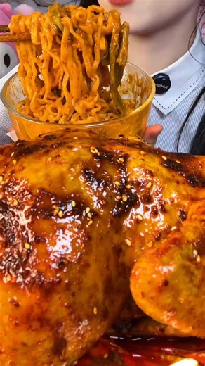 MUKBANG ASMR | Crab roe wontons, turkey noodles, juicy wide rice noodles #latenight snack #turkey noodles #chewing sounds #what to eat for a midnight... | Instagram