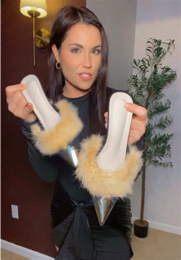 Trendy Faux Fur Pointed Heels for Stylish Outfits