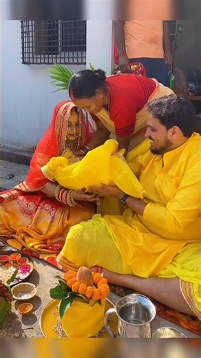 badhaiya baje anganaiya 😍🧿❤️#shorts#hemapandey #karinapandey#viral #shortvideo #hemapandeystageshow