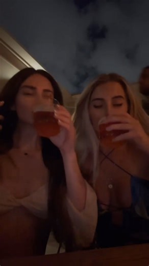 Me and my friend Alicia 🍷🍻 #fillam | fillam