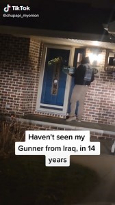 212K views · 4.3K reactions | These two served together in Iraq but hadn't seen each other in 14 years. We reached out to them to get the whole story > https://taskandpurpose.com/news/video-iraq-war-army-veterans-reunite-surprise-visit/ | Task & Purpose | Facebook