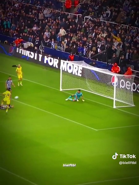 Incredible Saves by Goalkeepers: The Art of Defending