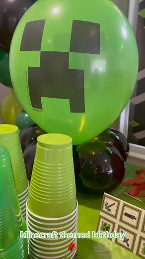 Minecraft Themed Birthday Party Balloons Decoration Ideas