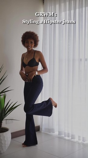 Stylish Outfit Ideas: Hipster Jeans and Cape Coat Look