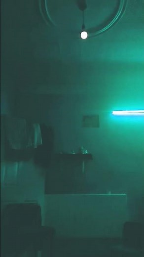 let's try at light flicker sound effect!