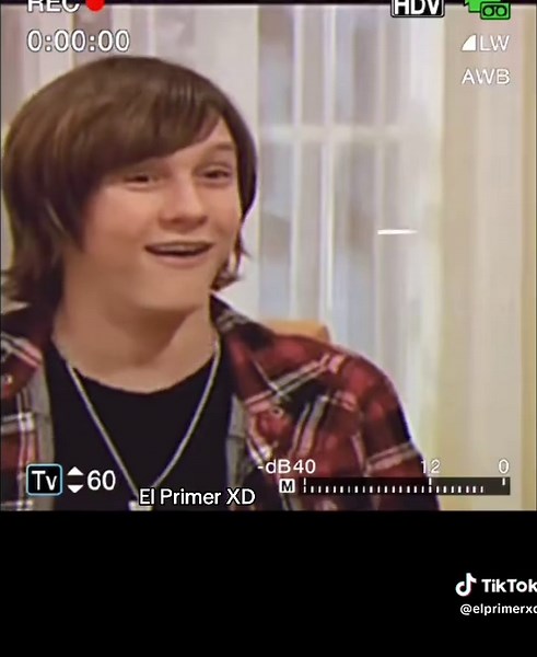 Estoy En La Banda | Disney XD | #AxlRose #Slash #IronWeasel #Burger #Ash #RockBand #FormacionOriginal #Band #ElPrimerXD #tv #Sitcom #tvseries #sitcom