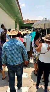 741K views · 7.4K reactions | El presidente Andrés Manuel López Obrador durante su arribo a Huetamo Michoacán. Hoy, domingo, 4 de agosto. Por Jesús Benitez Cárdenas | El Despertar | Facebook