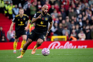 569K views · 11K reactions | What a classy pass from Mbuemo to Sesko,but Sesko couldn’t get that control right | Mr Man United" | Facebook