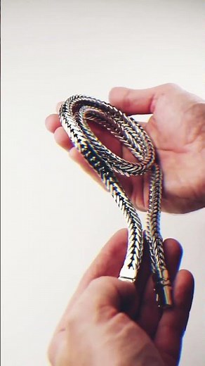 A summary of the making of the Versace bracelet #ring #diamond #jewelry #gold #bestring