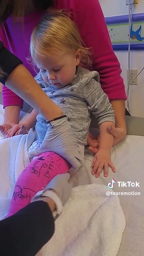 Removing a Baby's Leg Cast: A Heartfelt Journey