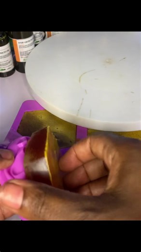 #Voi Turmeric honey soap with Tea tree and vitamin E to Brighten& Repair your skin, remove dark spots, blemishes and hyperpigmentations, Clear acne #Turmerichoneysoap #Skinrepair #Darkspots