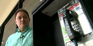 Where can you find a payphone in the St. Louis area?