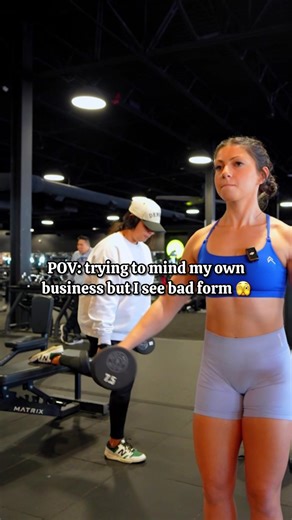 The change in her depth 😍🙌 Do you wish I could correct YOUR form in the gym?? I do this for all of my online clients through form videos and zoom calls! I have 5 open spots for my online coaching, comment “COACHING” to work with me! 👇 #bss #bulgariansplitsquats #gymtips #gymtipsforwomen