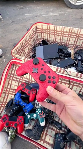 اي كنترولر PS4 او XBOX ب 5 ريال 😍