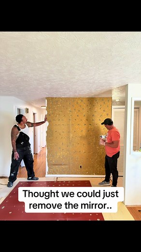 Removing Wallpaper: Tips for a Smooth DIY Project