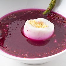 Soupe de betterave, quinoa et uf pour 4 personnes - Recettes - Elle à Table