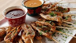 The Pioneer Woman: Season 15 Episode 2 Christmas Unwrapped