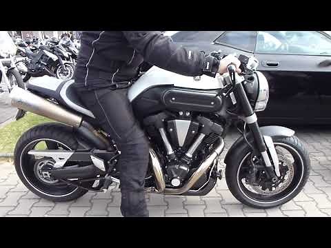 Yamaha MT-01 Start Up ''Akrapovic'' SOUND ✅ WATCH MT-01 SOUND PLAYLIST
