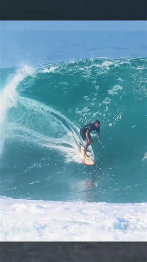Tubão e Vacão WIPE OUCH - Marcial Monreal Zicatela #surfing #bigwaves #wipeout