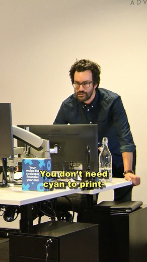 1v1'ing the printer . . . . . . #RelatableAF #fun #relatablepost #funnymoments #laugh #funnyvideos #gonewrong #sketchcomedy #funnyclips #funnyreels #funnymemes #memes #comedyskit #relatable #VLDL | Viva La Dirt League