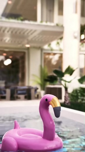 Mexican Office Collaboration: Warm Interior and Landscape Design in Torreón, México