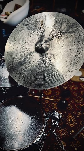 Kmicic Dry Crash ride 23” #kmiciccymbals #dryride #crashride #23inchcymbal #titaniumcymbal #customcymbals #boutiquecymbals #handcraftedcymbals #controlledsound #drycymbal #ridecymbal #crashcymbal #cymbalporn #uniquecymbal #drumreels #reelsdrummer #instadrummer #drummersofinstagram #シンバル #ドラムセット #打楽器 #platillos #percusión #drumcommunity #drumlife | Kmicic Cymbals