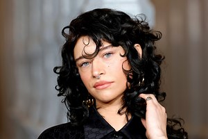 6 Things You Didn’t Know About Odessa A’zion and Her Breakout Role in ‘Marty Supreme’