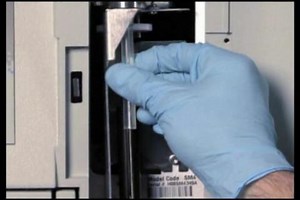 Replacing the Syringe - Waters Videos