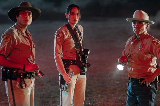 'Dark Winds' recap: Leaphorn, Chee, and Manuelito's investigation leads them to a death hogan