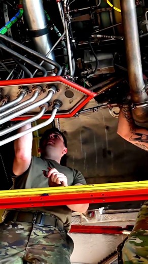 Aircraft Maintenance Squadron Performs C-17 Repairs #military #army #aviation #aircraft