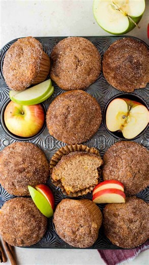 After testing and perfecting muffins recipes for half a year, I am spilling all my secrets to making the absolute best apple cinnamon muffins, complete with the perfect size apple pieces and just the right amount of spice. 🍎🍂 Plus, you’ll learn how to make tall, bakery-style muffin tops! 🙌🏼 Comment “yum” and I’ll send you the recipe! https://thefirstyearblog.com/apple-cinnamon-muffins/ #applemuffins #applecinnamon #applecinnamonmuffins #fallbaking | The First Year