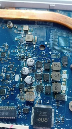Laptop mati tiba-tiba? Ternyata cuma gara-gara ini...#LaptopRusak #ServisLaptop #TutorialLaptop #fyp