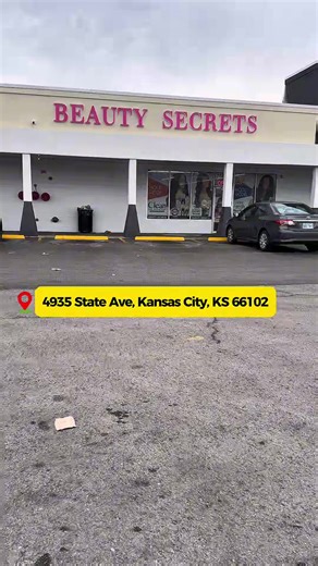 Chicas de Kansas! 🤩 Las voy a llevar a una de mis tiendas favoritas de la ciudad! 🙌 tiene cosas increíbles y de un precio muy módico! Todo lo que sea para productos de belleza los encontrarás aquí 🤩💖 En Beauty Secrets ! #kansascity #kansastiktok #tiendadebelleza #kc #kcbeauty