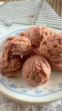 Strawberry Cheesecake Cookies #cookies #easyrecipes #dessertrecipe