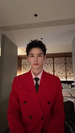 Red velvet version😎 #SimonGong #GongJun #龚俊 红丝绒版😎 #YOUKU #优酷 | 优酷Youku