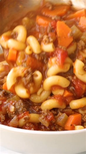 Recipe: https://www.thereciperebel.com/one-pot-beef-and-tomato-macaroni-soup/ A healthy one-pot meal that’s ready in under 30 minutes! | The Recipe Rebel