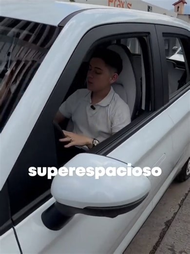 👀⚡ Esto es lo que opinan los asesores de #Quantum del Equte… no te quedes fuera. El eléctrico que sorprende por: ✨ Confort y acabados elegantes 📷 Cámaras 360° para parquear fácil ⚡ Hasta 100 km/h de velocidad 📦 Amplio y cómodo para el día a día ⚡ Y sí… tenemos entrega inmediata. 💬 Comentá “EQUTE” y te enviamos toda la info. #electromovilidad #autoselectricos #vehiculoselectricos #bolivia🇧🇴