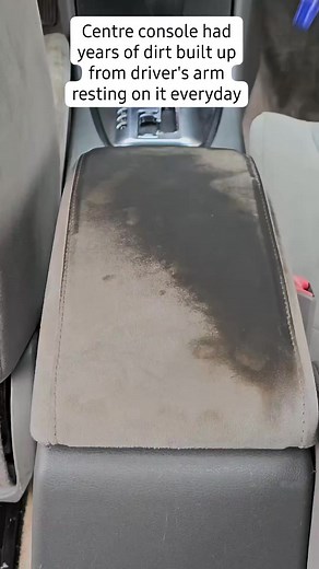 Years of dirt built up from the driver's arm resting on it every day Credit @p4.auto.detailing #cardetailing #trending #carwash #snowfoam #carsofinstagram #carcleaning #cleaninghacks #cardetail #wash #smallbusiness #cardetailersofinstagram #cardetailer #cardetailingproducts #autodetailing #asmr #asmrcleaning #detailingworld | Autoclean Detailing