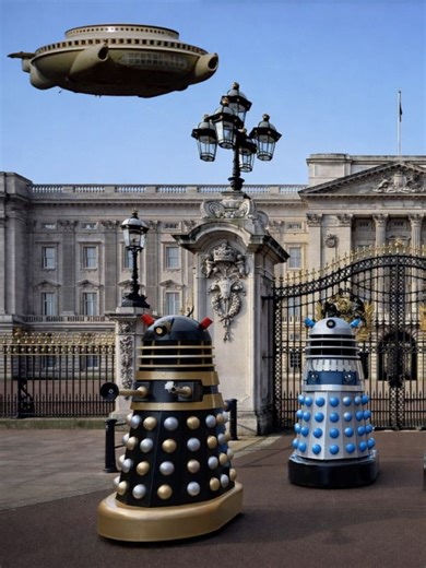 Dalek Decimus - London Bridge is Falling Down#dalek #daleks #dalekdecimus #doctowho #doctorwhofan #doctorwhoclips #doctorwhoedits #drwho #drwhoedit #drwhotiktok #drwhofan #london #uk #geeky #scifi #fyp #ForYou #foryoupagе