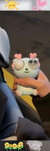 Eye-Popping Dragon Squeeze Toy for Stress Relief