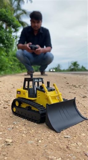 Remote Controller Bulldozer Unboxing & Play 🚜 Heavy Duty RC Construction Action!