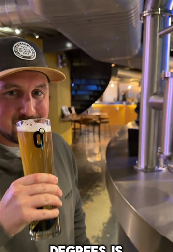 🍺🍕 Beer and pizza… but not like you think. I was invited down to check out the brand new menu launch at 📍 Zero Degrees in Reading — and it’s safe to say this wasn’t just a quiet refresh. Everything brewed onsite (proper microbrewery set-up) and the Pilsner was crisp, clean and cut straight through the spice perfectly 👌🍺 🔥 Standouts for me: • Jamaican Chicken Pizza — jerk-inspired warmth, big flavour and a base with serious structure (no flop here 👀🍕) • Gamberi Piccanti — rich tomato sauc