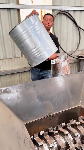 Waste Recycling Made Easy with Modern Crushers #Crusher,#scrapcrusher,#metalcrusher,#plasticcrusher,#wasterecyclingmachine,#highpowercrusher,#universalcrusher