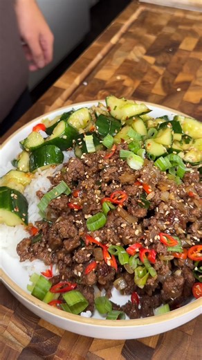 3.8K views · 35 reactions | Easy 30 minute Sticky Chili Beef 朗 (recipe ) | ice.karimcooks | Facebook