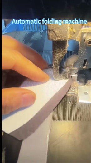 Automatic machine for making folding leather is fast and produces high-quality results。 #fashion