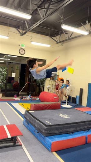 Kick and stick with toes together and pointed? Looks like we’re getting’ SERIOUS now!😆 | Biltmore Gymnastics