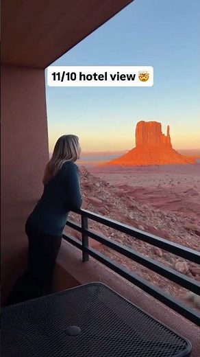 And it’s the ONLY hotel actually located inside Monument Valley! Tim and I recently stayed at The