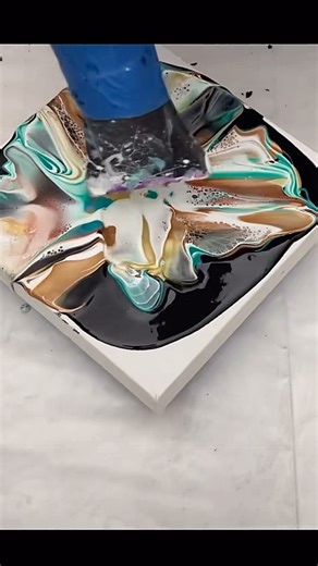 2.9K views · 318 reactions | Tiny acrylic pour painting 8x8” canvas.  Shop and tutorials are in my bio  #reels #acrylicpouring #acrylicpainting #dutchpour #fluidart #art #buyart #artistsupport #fluidart_daily #paintingoftheday #artoftheday #artgallery #artistsoninstagram #abstractart #laurenmichelleart #abstract #abstractpainting #artistonfacebook | Lauren Michelle Art | Facebook